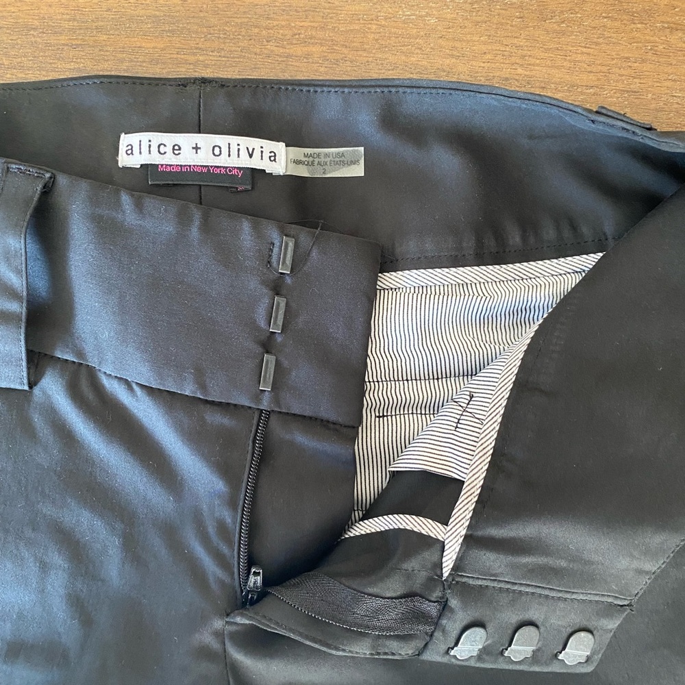 Alice + Olivia SIZE 2 Color Black - Picture 2 of 3